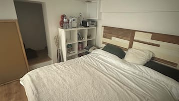 1 chambre, fer et planche Ă repasser, Wi-Fi, draps fournis