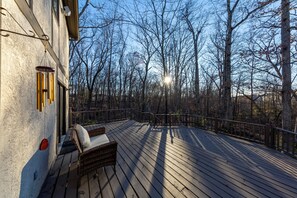 Terrace/patio - Spacious 6-bedroom villa – Unwind & Rejuvenate (Westerville)