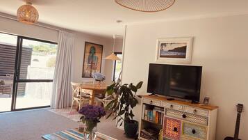 Smart TV, video games, books, stereo