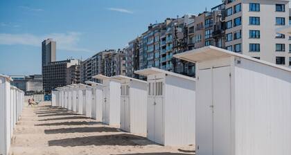 Cozy apartment 300m from the sea with a unique view of the city.