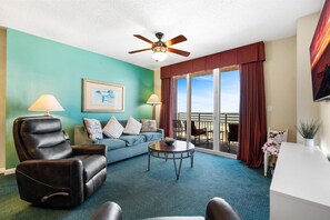Smart TV, table tennis - Breathtaking 2BR condo with Private Oceanfront Balcony @ Wyndham Ocean Walk Resort (Daytona Beach)