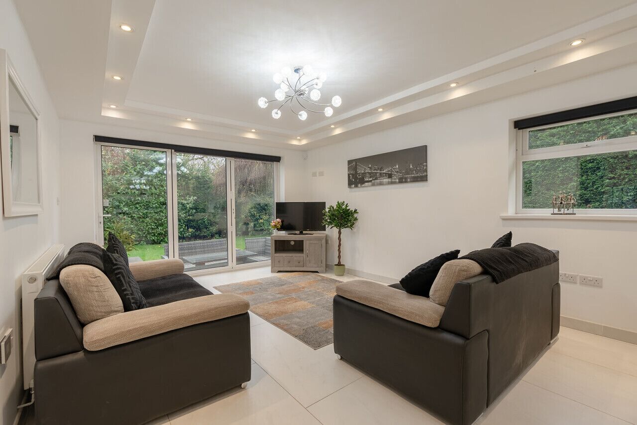 TV, fireplace, stereo