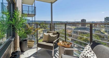 Modern Elegance Meets Comfort: Your Dream Apartment Awaits Downtown