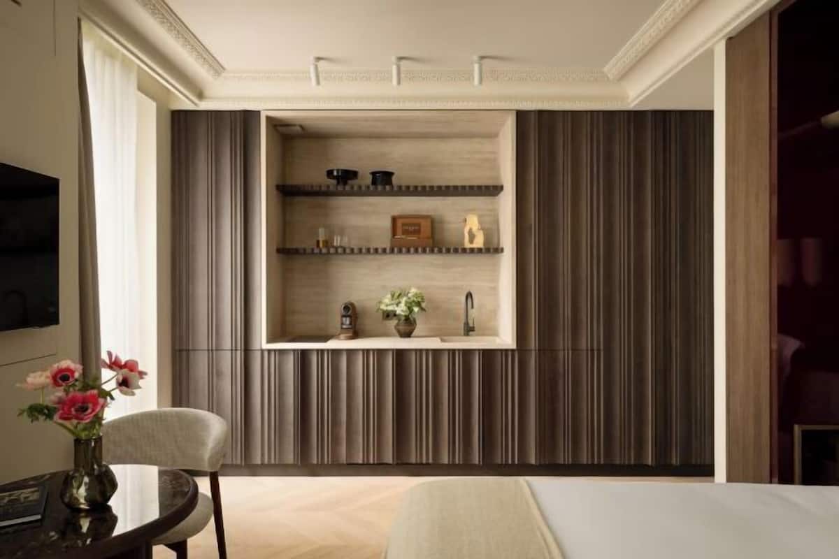 Premium bedding, pillow-top beds, in-room safe, soundproofing