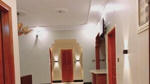 Imej tidak diklasifikasikan, 5 daripada 12, butang