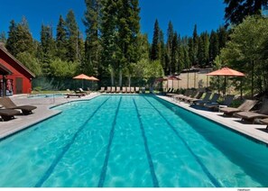 Pool - Lake+Pow Studio: Min to Lake/Pool/HotTub/Sauna (Placer County)