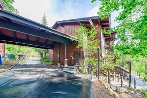 Exterior - Mtn Hideaway (Rm) @ Granlibakken, near Lake & Ski (Placer County)