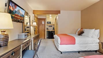 1 sovrum, skrivbord, strykjärn/strykbräda och wi-fi