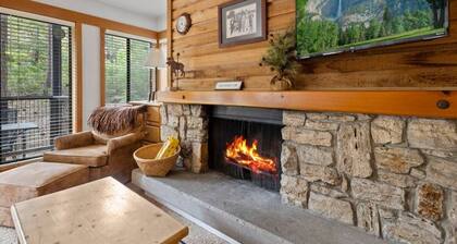 Charming Mtn Chalet (Studio), near lake & ski