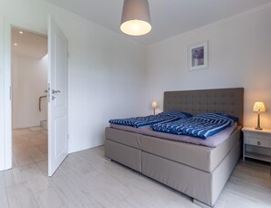 House | 2 bedrooms, iron/ironing board - Doppelhaushalfte Directly From Hafen von Tonning (Toenning)