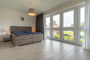 House | 2 bedrooms, iron/ironing board - Doppelhaushalfte Directly From Hafen von Tonning (Toenning)