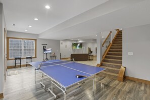Game room - The Wildrose | Hocking Hills, Hot Tub, Karaoke (Logan)