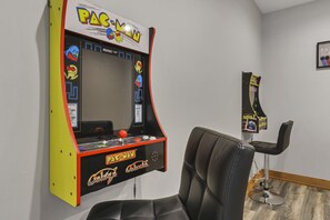 Games room - The Wildrose | Hocking Hills, Hot Tub, Karaoke (Logan)