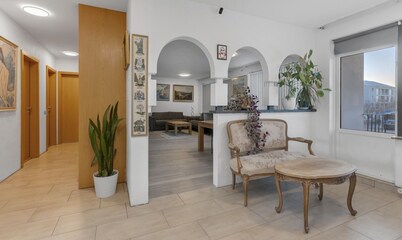 Spacious Bedroom - King size bed in Hafnarfjörður with WiFi