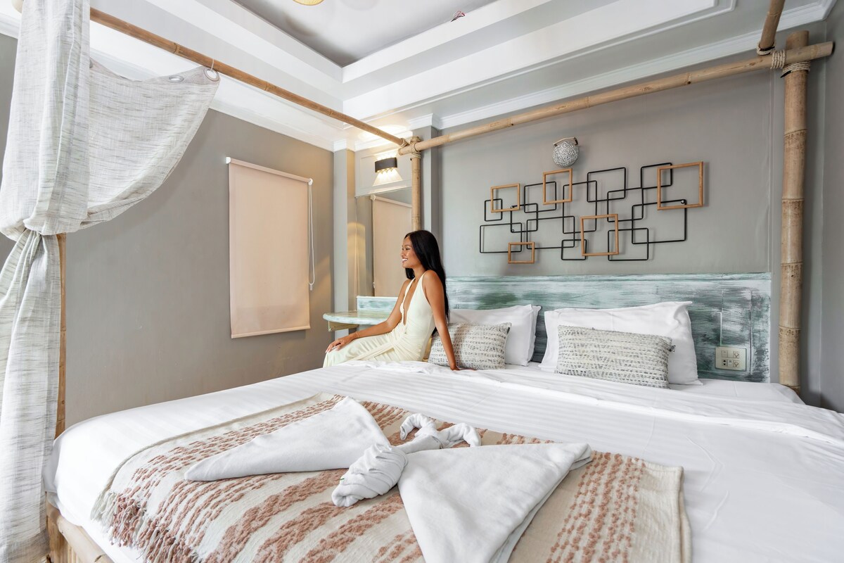 Habitación doble Deluxe, frente al mar | Sábanas de algodón egipcio y ropa de cama de alta calidad 