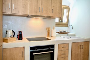 Refrigerador, horno, placa de cocina, lavavajillas