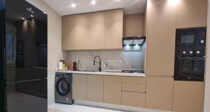 Modern & Restful, Akid Lotfi Oran