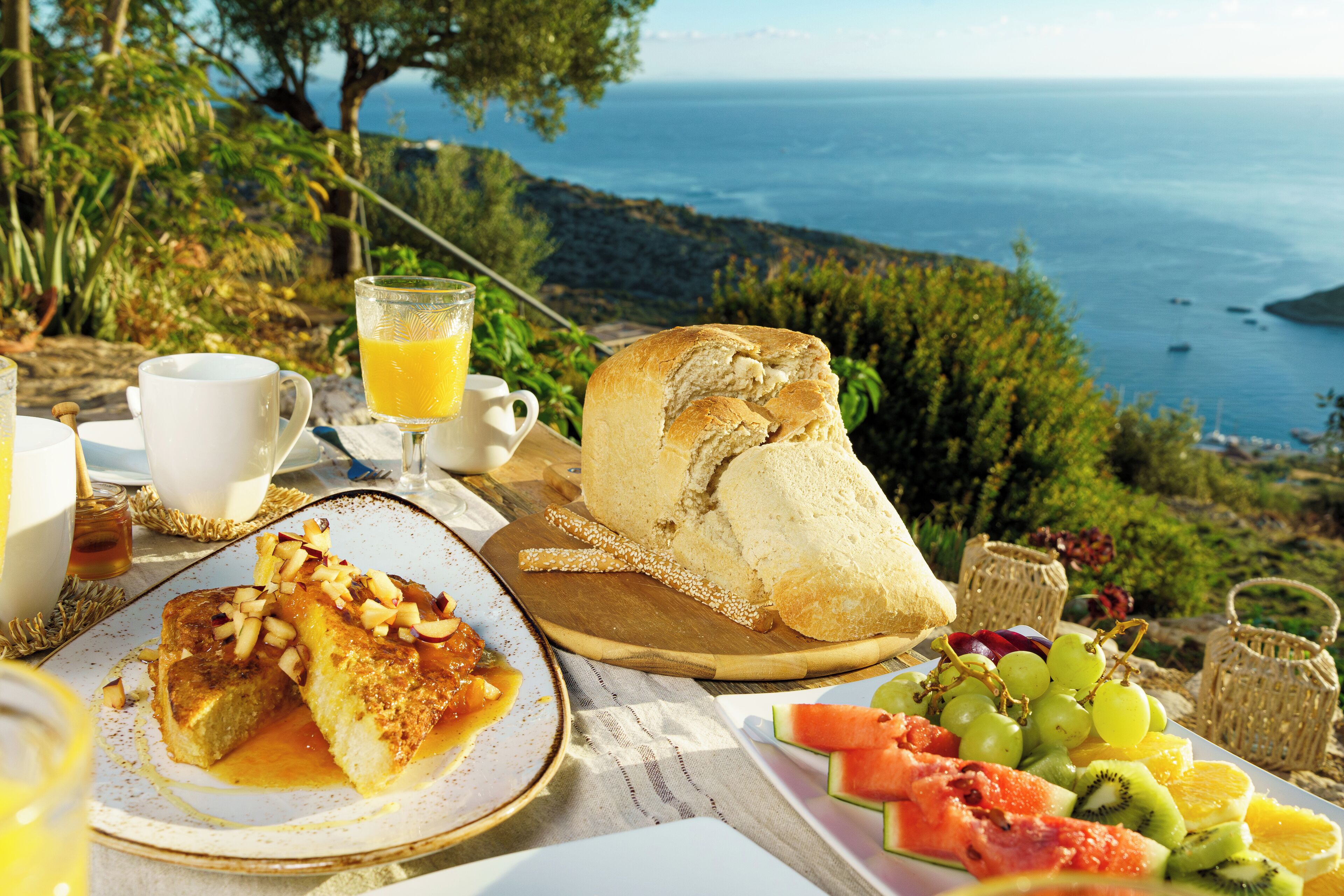 Tägliches einheimisches Frühstück (10 EUR pro Person)