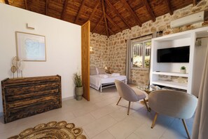 Studio, Private Bathroom, Courtyard Area - vigla vilas (Zakynthos)