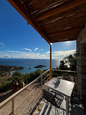 Studio, Private Bathroom, Courtyard Area | Beach/ocean view