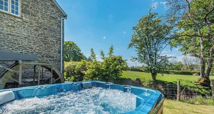 Dyffryn @ Glanffrwd Mill