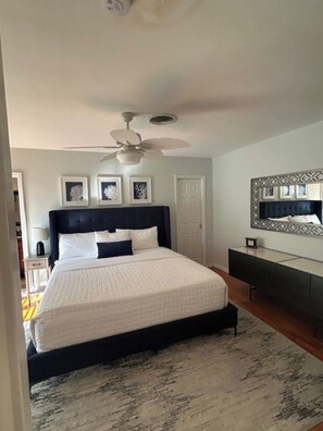 4 habitaciones, tabla de planchar con plancha, wifi y ropa de cama 