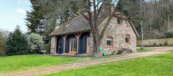 2 bedroom accommodation in Clevedon