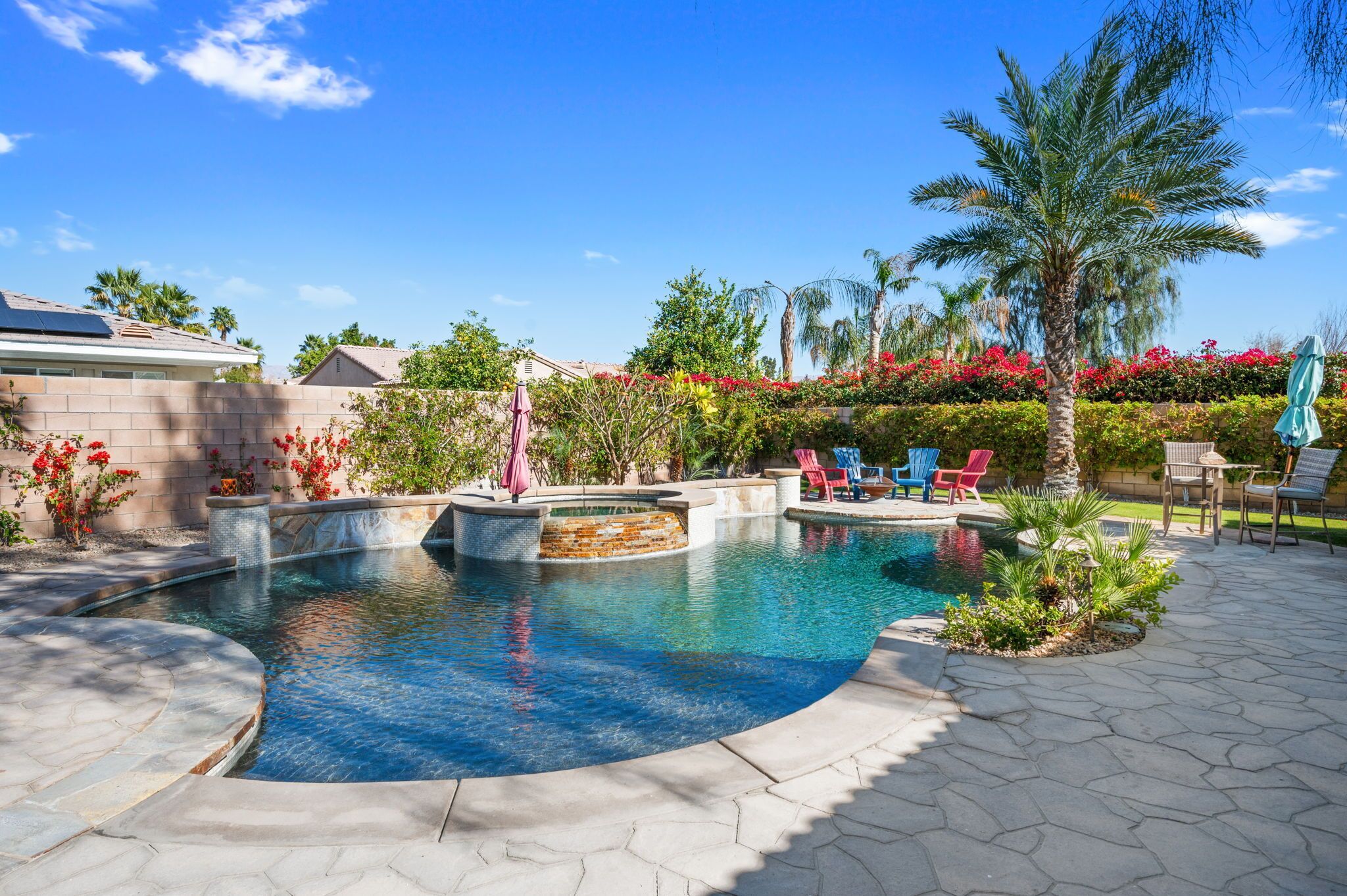 حمّام سباحة خارجي