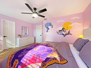 5 bedrooms, iron/ironing board, WiFi, bed sheets