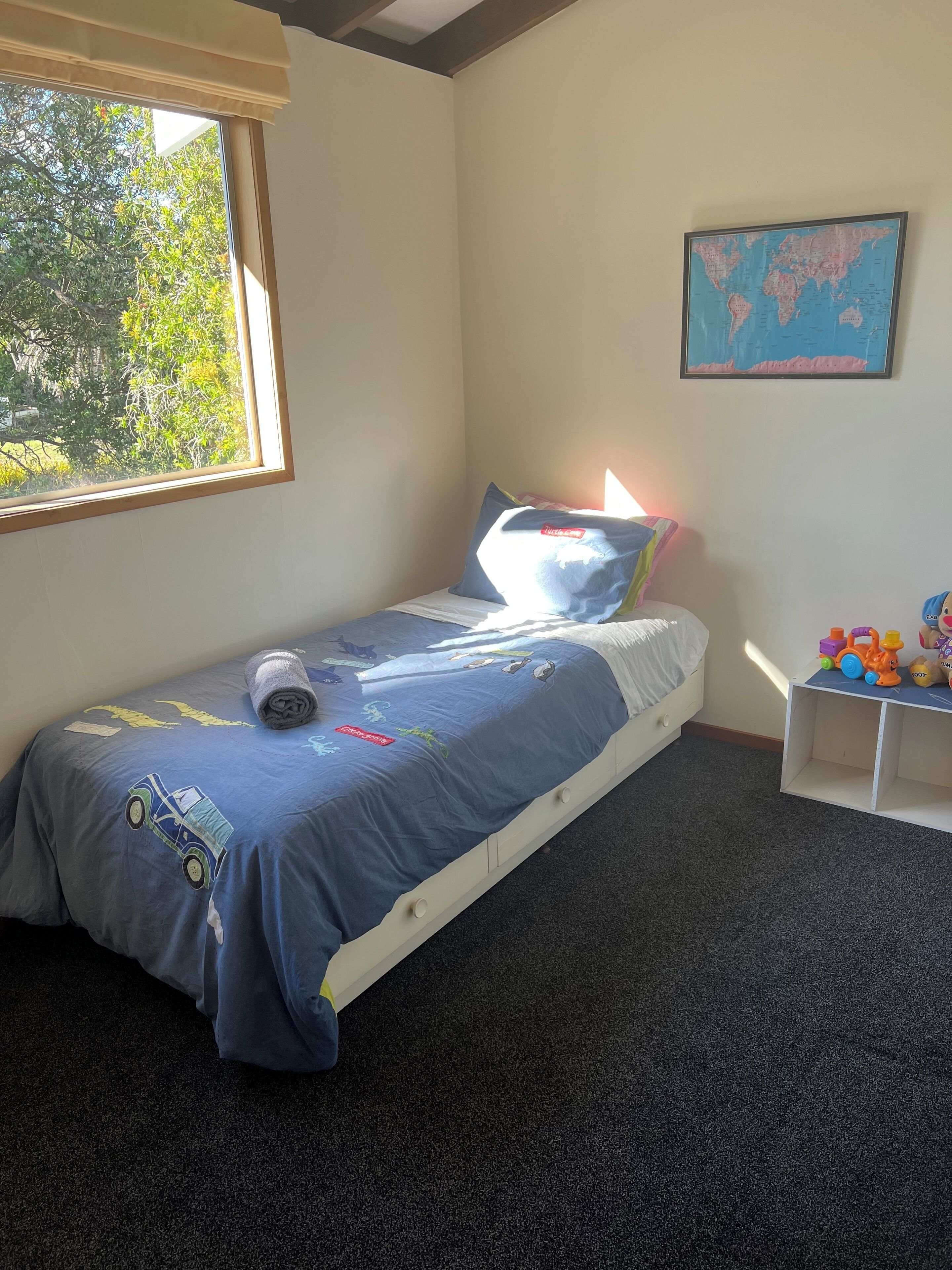 4 bedrooms, WiFi, bed sheets