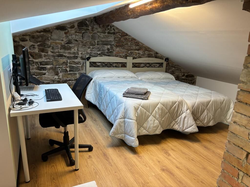 3 Schlafzimmer, Schreibtisch, Bügeleisen/Bügelbrett, Reisekinderbett