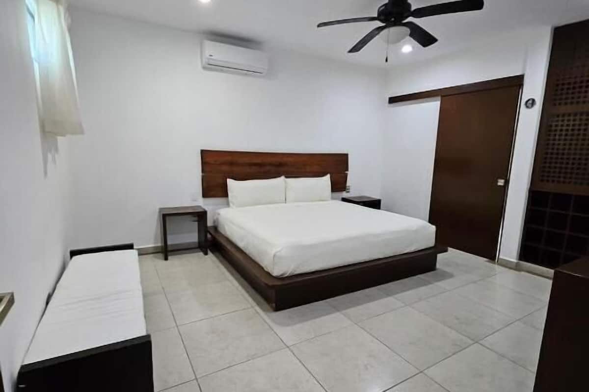 Standard Apartment | In-room safe, free WiFi