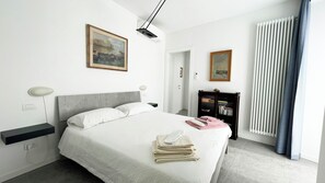 1 soverom, reiseseng for barn, wi-fi (inkludert) og sengetøy