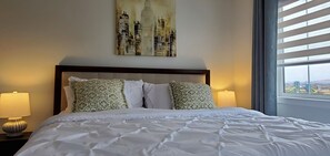 3 bedrooms, desk, iron/ironing board, WiFi - A peaceful cozy three bedroom, home away from home, near Spruce Meadows (Calgary)