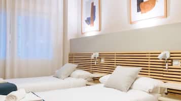 2 bedrooms, desk, iron/ironing board, WiFi