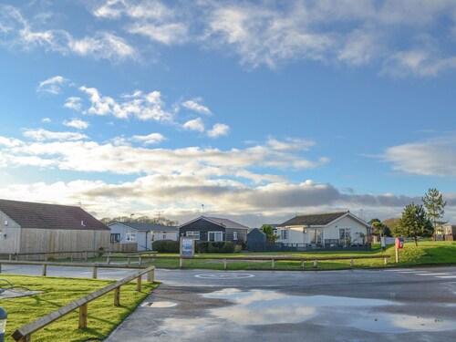 2 bedroom accommodation in Wilsthorpe