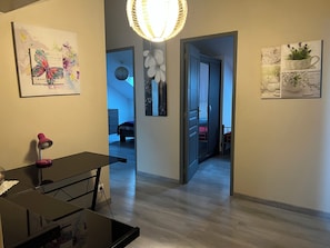 5 Schlafzimmer, Bügeleisen/Bügelbrett, WLAN, Bettwäsche