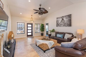Unclassified image, 2 of 31, button - Ocean Breeze Getaway  (Deerfield Beach)