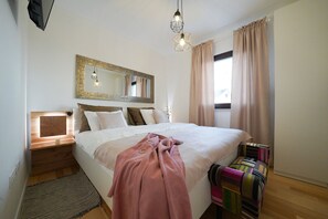 3 bedrooms, iron/ironing board, free WiFi, bed sheets - Villa Fusion with Pool (Sukošan)