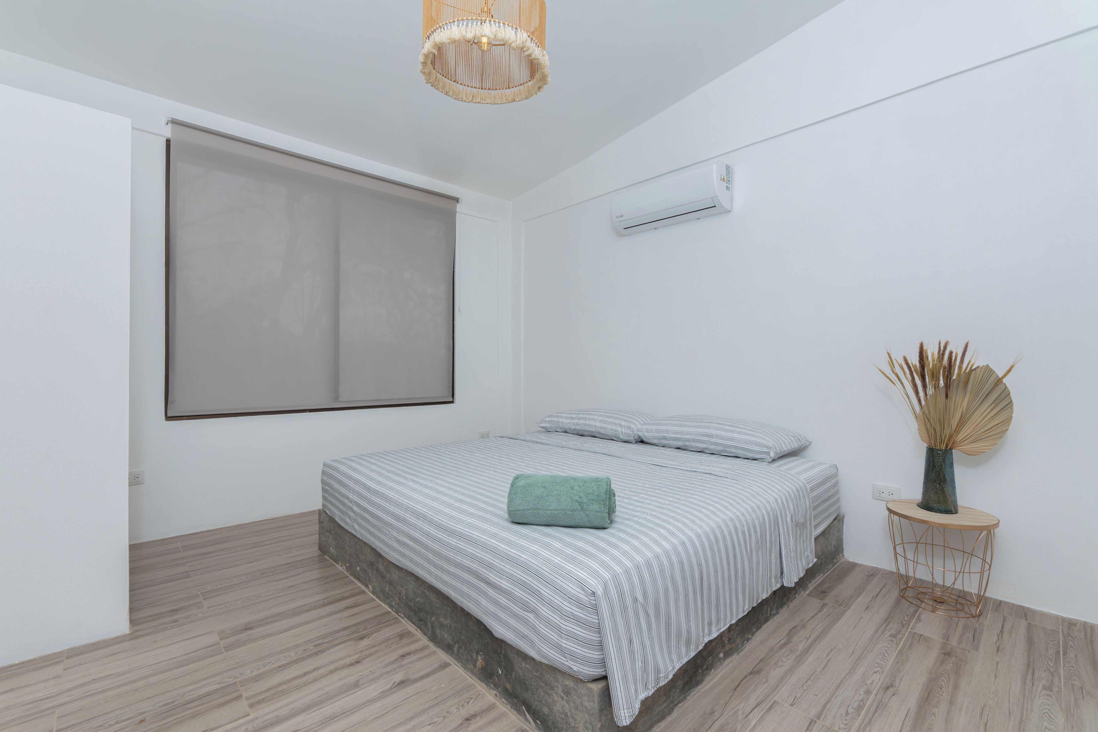 2 slaapkamers, een strijkplank/strijkijzer, wifi, beddengoed