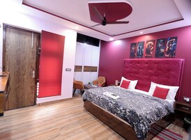 Family Double Room, Balcony, Garden View | Desk, iron/ironing board, free WiFi