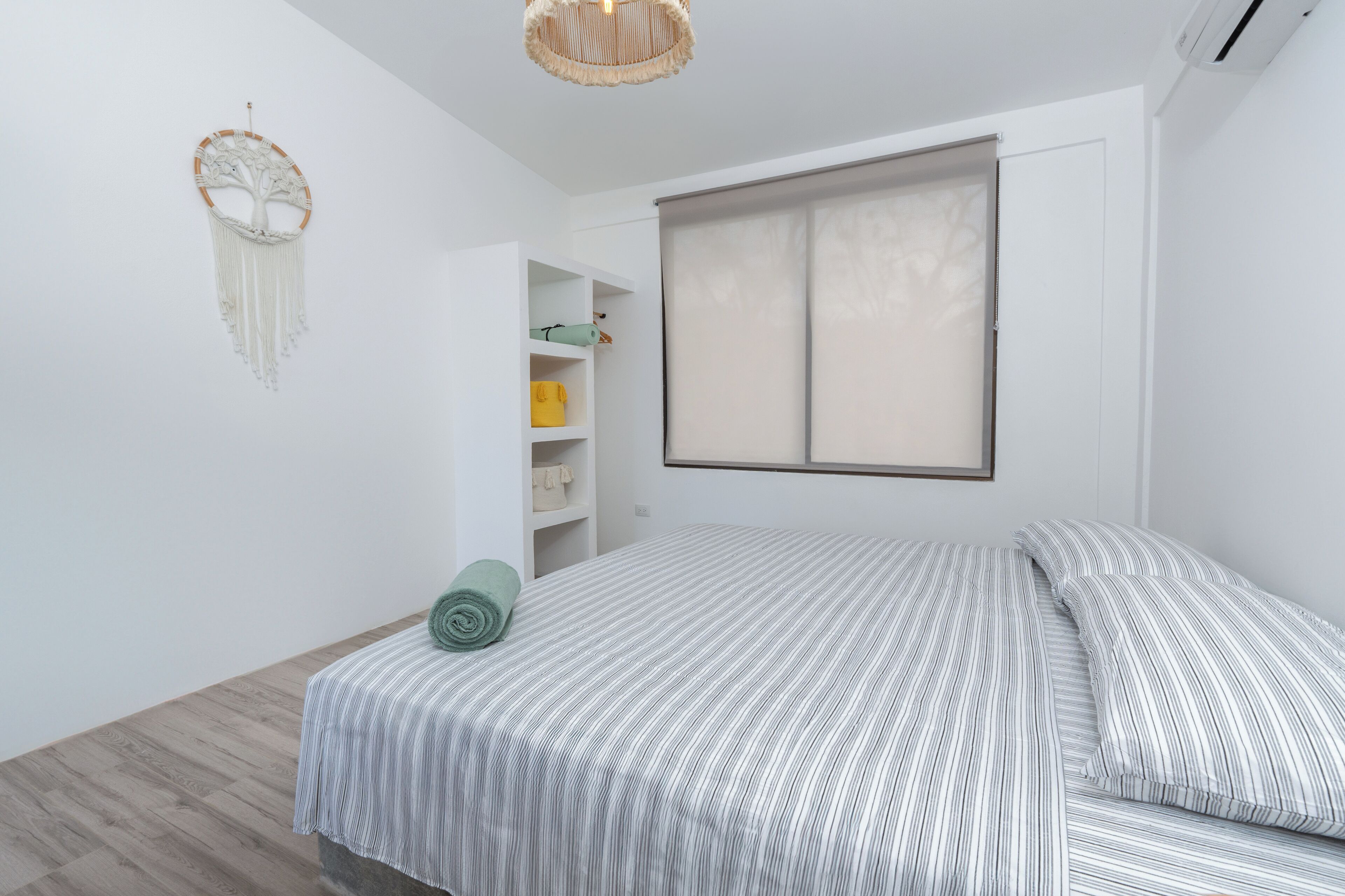 2 dormitorios, tabla de planchar con plancha, wifi y ropa de cama