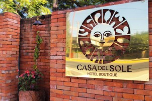 Fachada de la propiedad