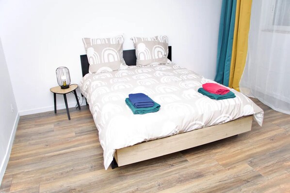 3 dormitorios, tabla de planchar con plancha, wifi