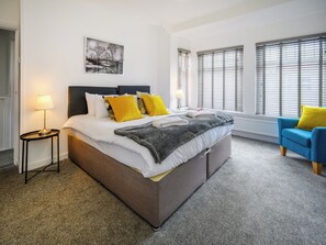 3 bedrooms, free WiFi, bed sheets