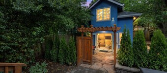 Sunlit Cottage Capitol Hill