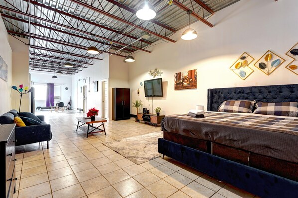 1 soverom, strykejern/-brett, wi-fi og sengetøy