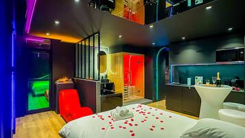 Een strijkplank/strijkijzer, gratis wifi, beddengoed