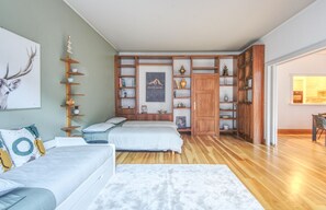 2 quartos, Wi-Fi de cortesia, roupa de cama