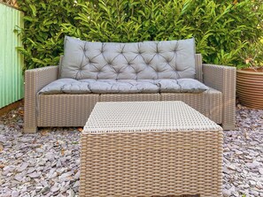 Property grounds - Bright spacious with a lovely garden with hot tub. (Colchester)